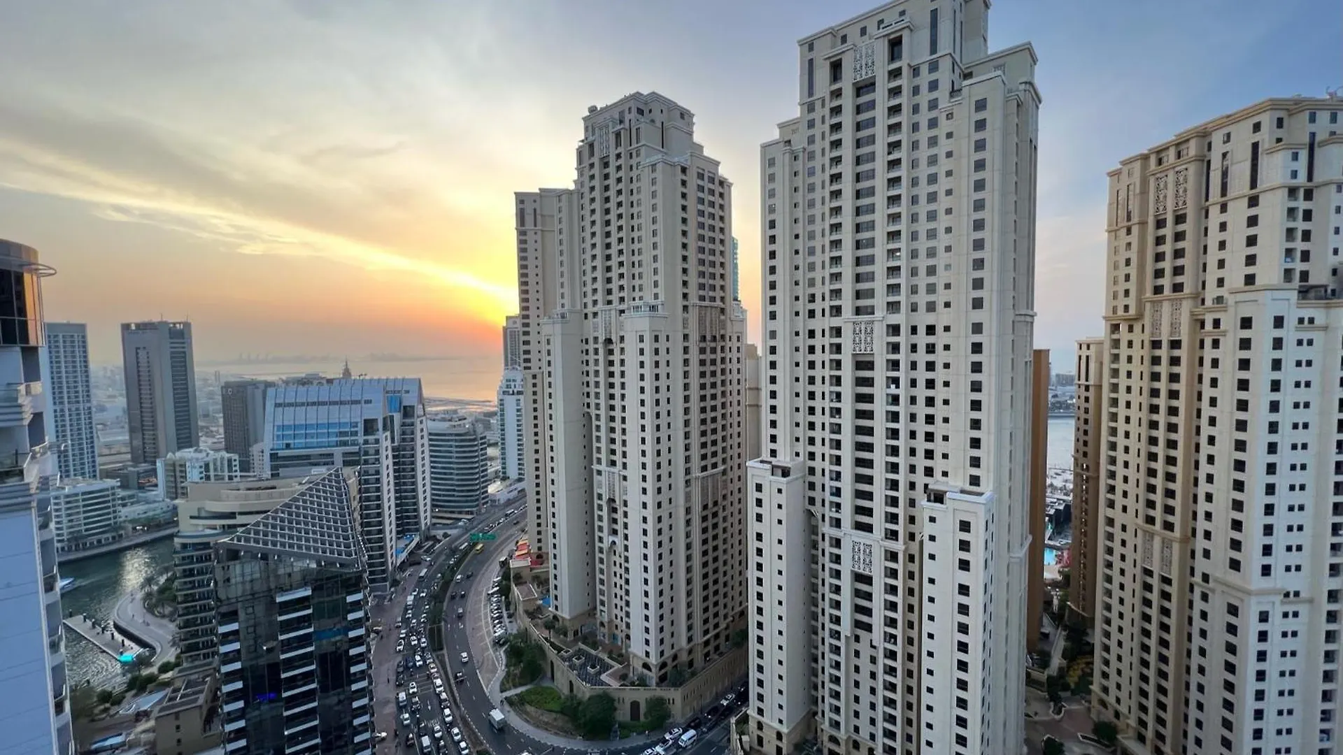 Thepenthouse Coliving I Aparthotel Dubai